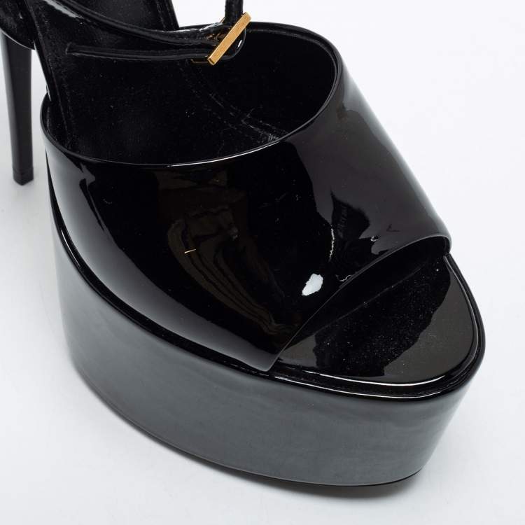 مملوكة مسبقًا Yves Saint Laurent Black Patent Leather Platform Sandals Size 36