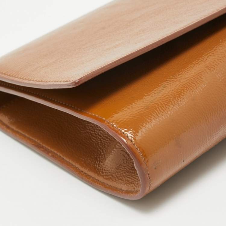 Pre Owned Yves Saint Laurent Brown Patent Leather Belle De Jour Flap Clutch