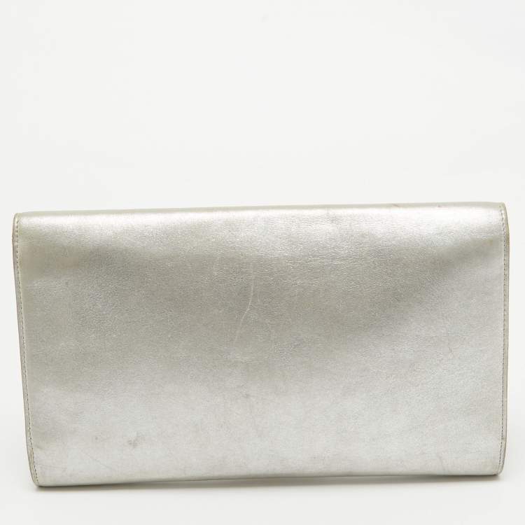 Pre Owned Yves Saint Laurent Silver Leather Belle De Jour Clutch