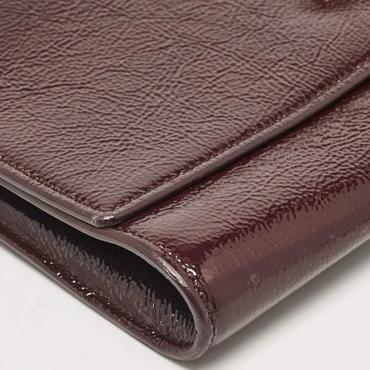 Pre Owned Yves Saint Laurent Burgundy Patent Leather Belle De Jour Clutch