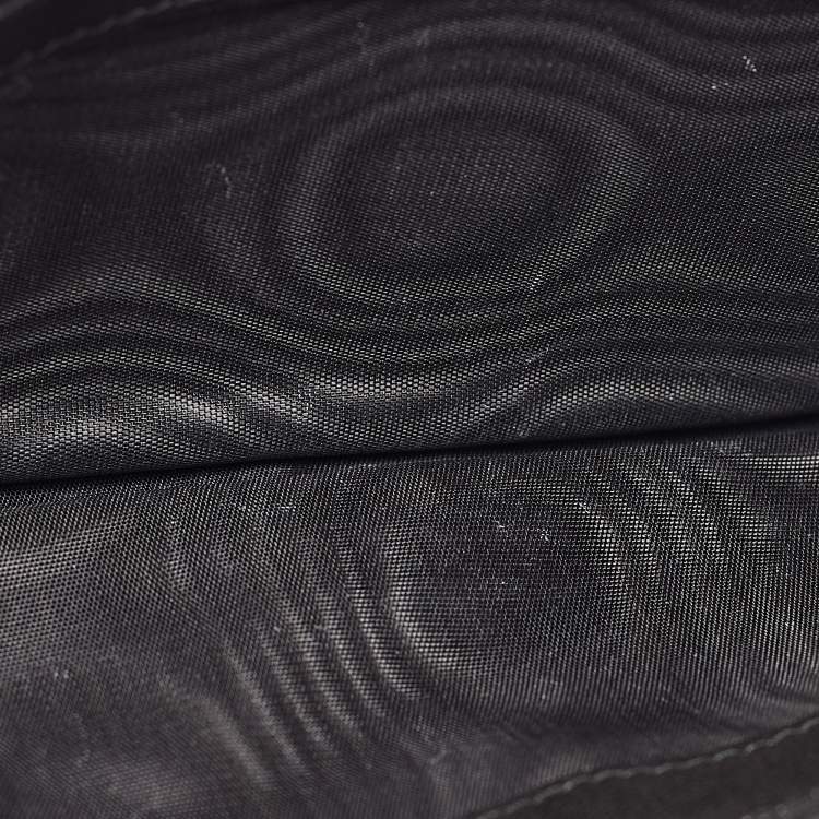 Pre Owned Yves Saint Laurent Black Leather Y line Continental Wallet
