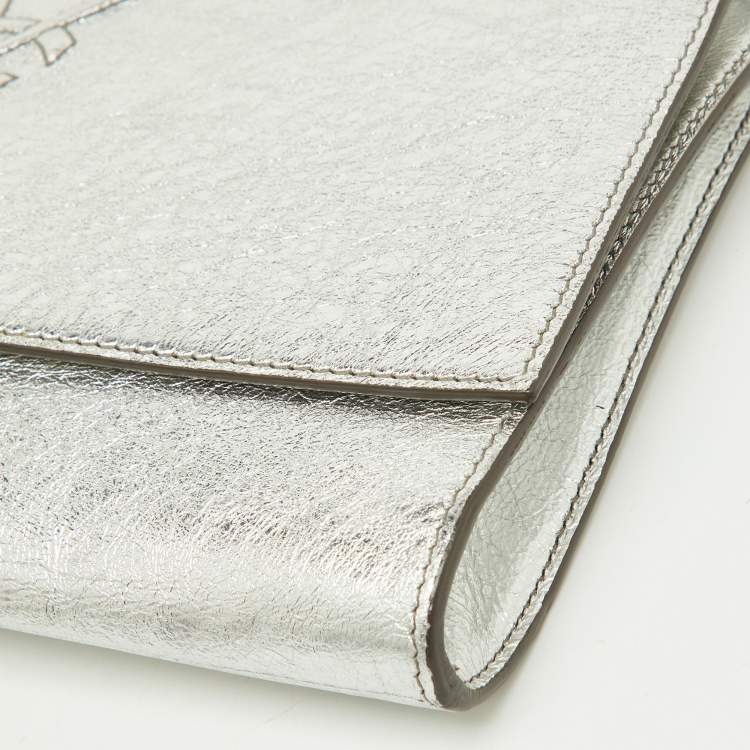 Pre Owned Yves Saint Laurent Silver Leather Belle De Jour Flap Clutch