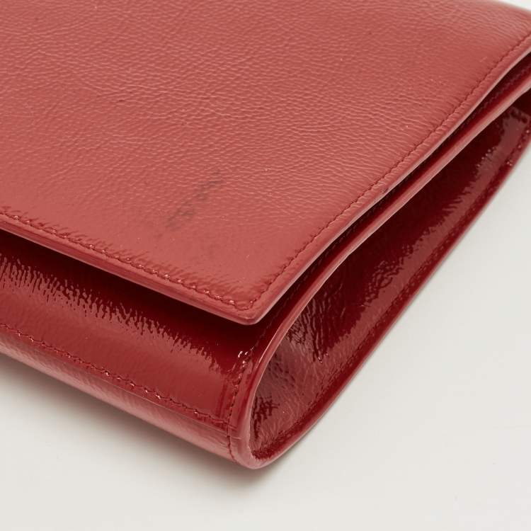 Pre Owned Saint Laurent Red Patent Leather Belle De Jour Flap Clutch