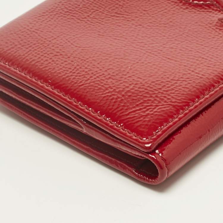 Pre Owned Yves Saint Laurent Red Patent Leather Belle De Jour Continental Wallet