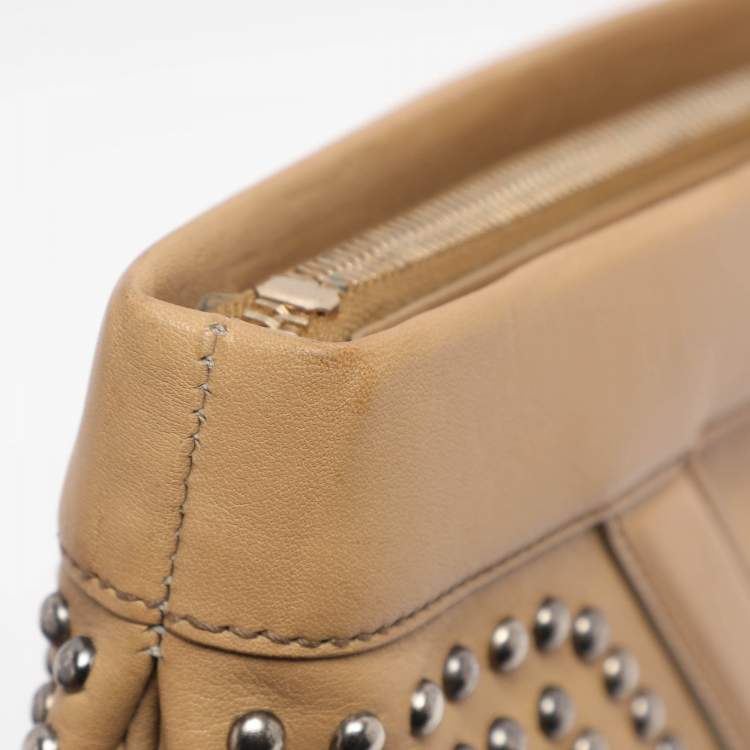 Pre Owned Yves Saint Laurent Beige Leather Studded Clutch