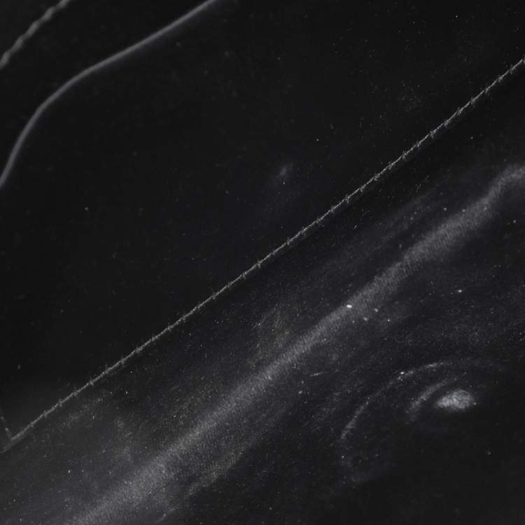 Pre Owned Yves Saint Laurent Black Textured Leather Y Line Clutch