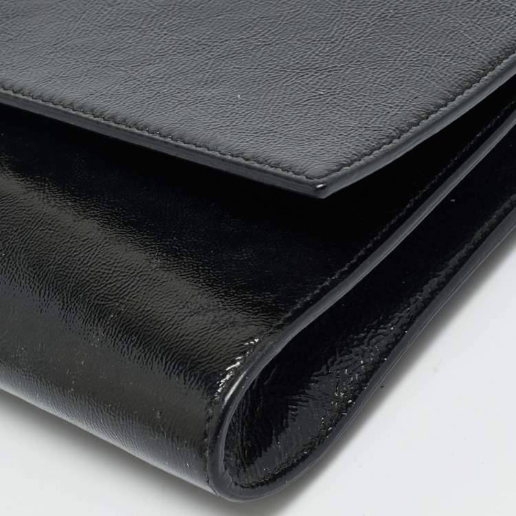 Pre Owned Yves Saint Laurent Belle De Jour Black Patent Leather Clutch