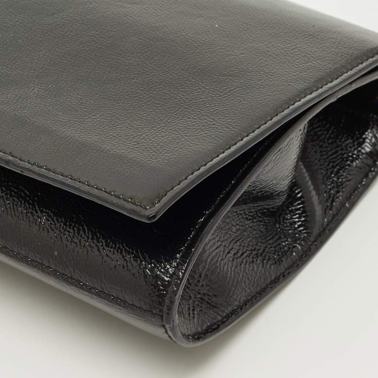 Pre Owned Yves Saint Laurent Belle De Jour Black Patent Leather Clutch