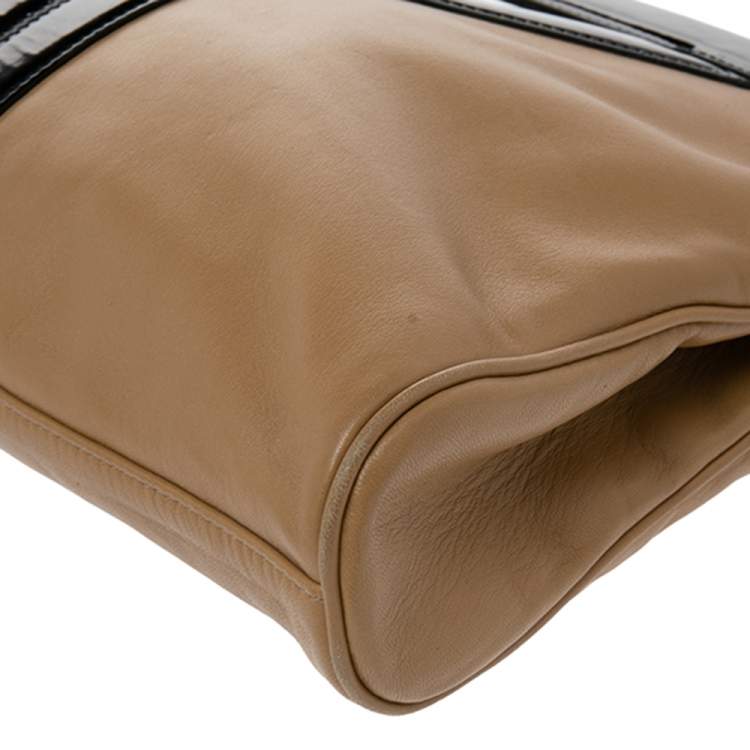 Pre Owned Yves Saint Laurent Beige/Black Patent Leather and Leather Cocktail Oversized Clutch