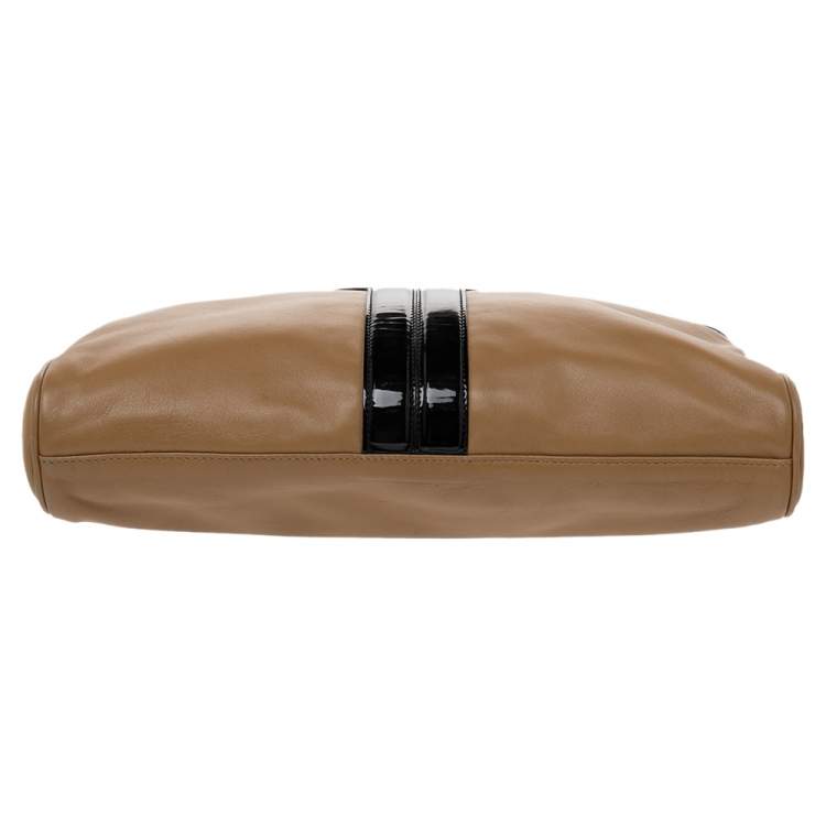 Pre Owned Yves Saint Laurent Beige/Black Patent Leather and Leather Cocktail Oversized Clutch