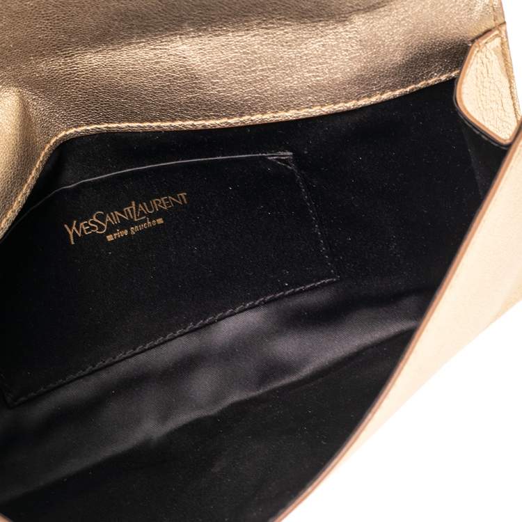 مملوكة مسبقًا Yves Saint Laurent Metallic Gold Leather Small Belle De Jour Flap Clutch