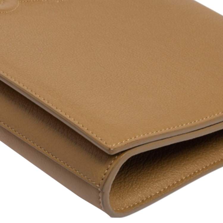 مملوكة مسبقًا Yves Saint Laurent Beige Leather Belle De Jour Flap Clutch