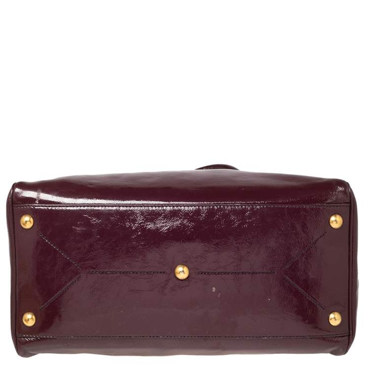 مملوكة مسبقًا Yves Saint Laurent Purple Patent Leather Medium Majorelle Satchel