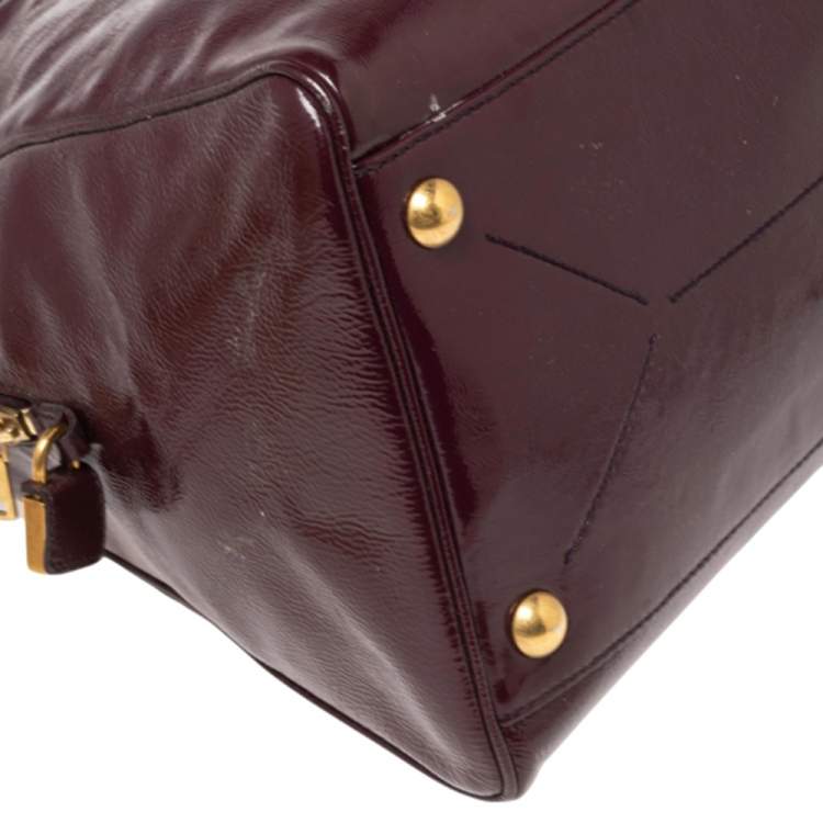 مملوكة مسبقًا Yves Saint Laurent Purple Patent Leather Medium Majorelle Satchel