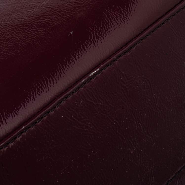 مملوكة مسبقًا Yves Saint Laurent Purple Patent Leather Medium Majorelle Satchel