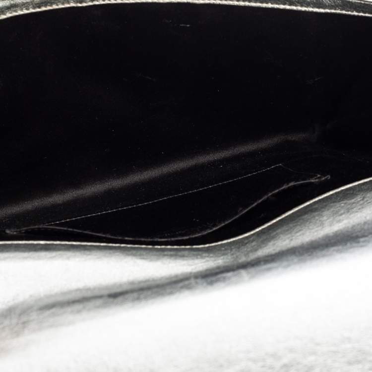 Pre Owned Yves Saint Laurent Silver Leather Belle De Jour Flap Clutch
