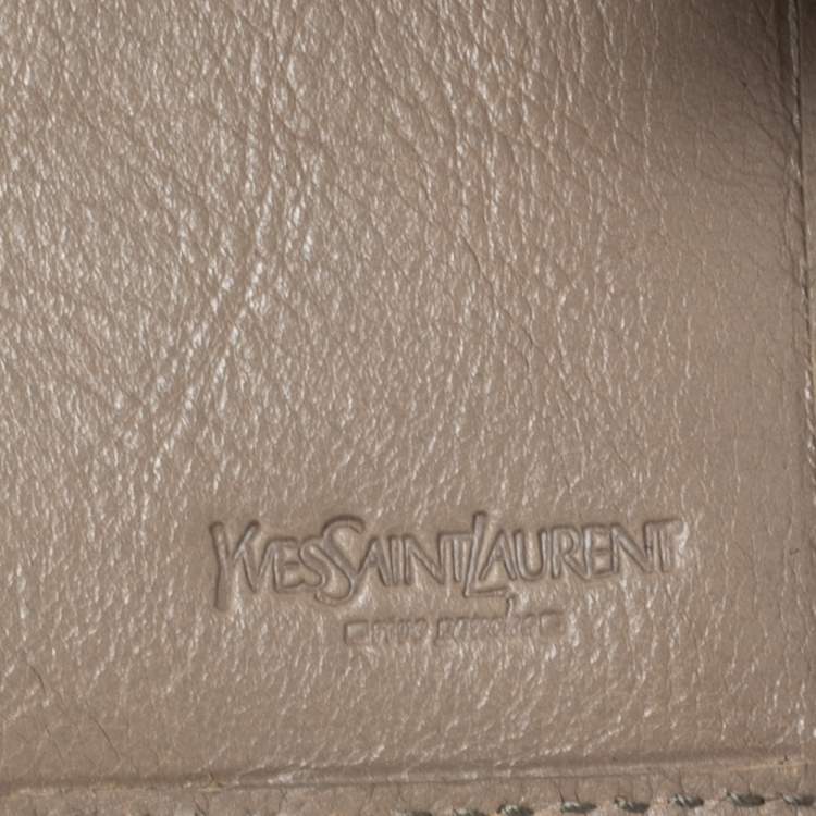 Pre Owned Yves Saint Laurent Silver/Beige Leather Bifold Wallet