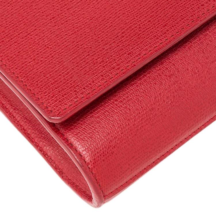 Pre Owned Yves Saint Laurent Red Textured Leather Y-Ligne Clutch
