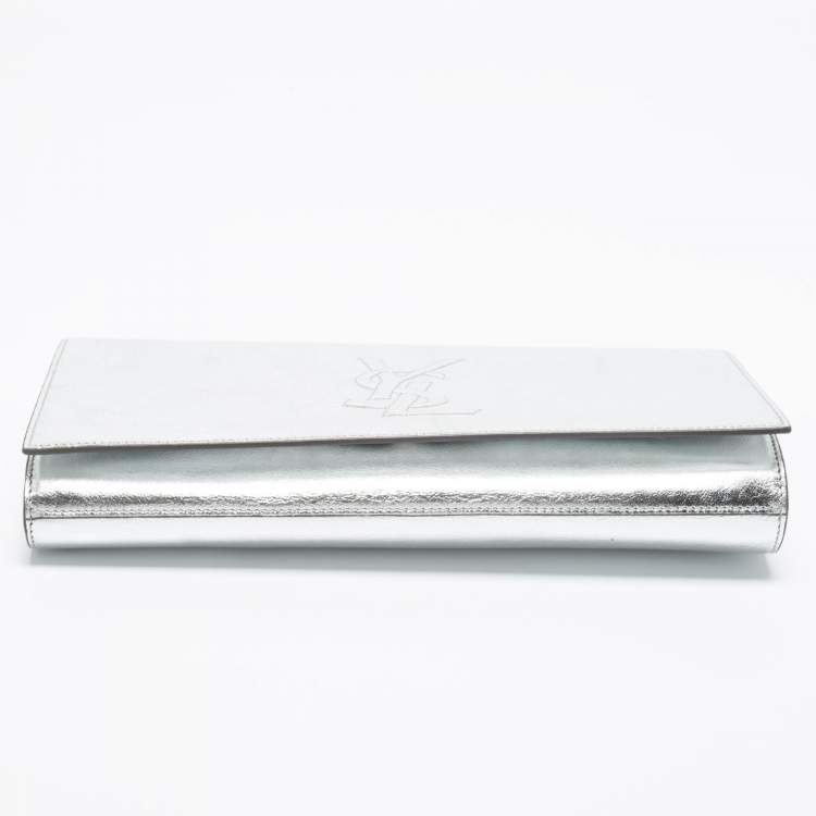 مملوكة مسبقًا Yves Saint Laurent Silver Glossy Leather Belle De Jour Flap Clutch