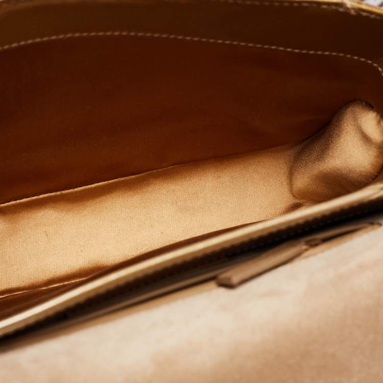 Pre Owned Yves Saint Laurent Gold Patent Leather Medium Chyc Shoulder Bag 