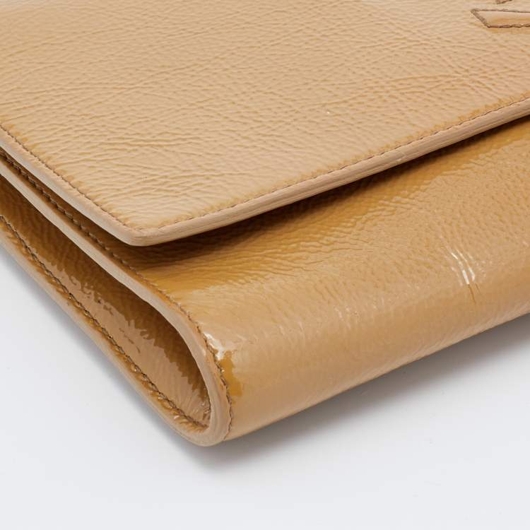 Pre Owned Yves Saint Laurent Beige Patent Leather Belle De Jour Flap Clutch