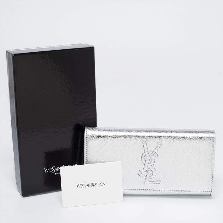 مملوكة مسبقًا Yves Saint Laurent Metalic Silver Leather Belle De Jour Continental Wallet