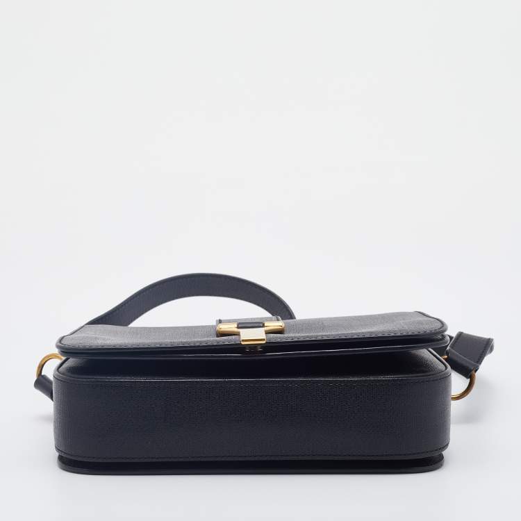 مملوكة مسبقًا Yves Saint Laurent Black Leather Medium Chyc Flap Bag