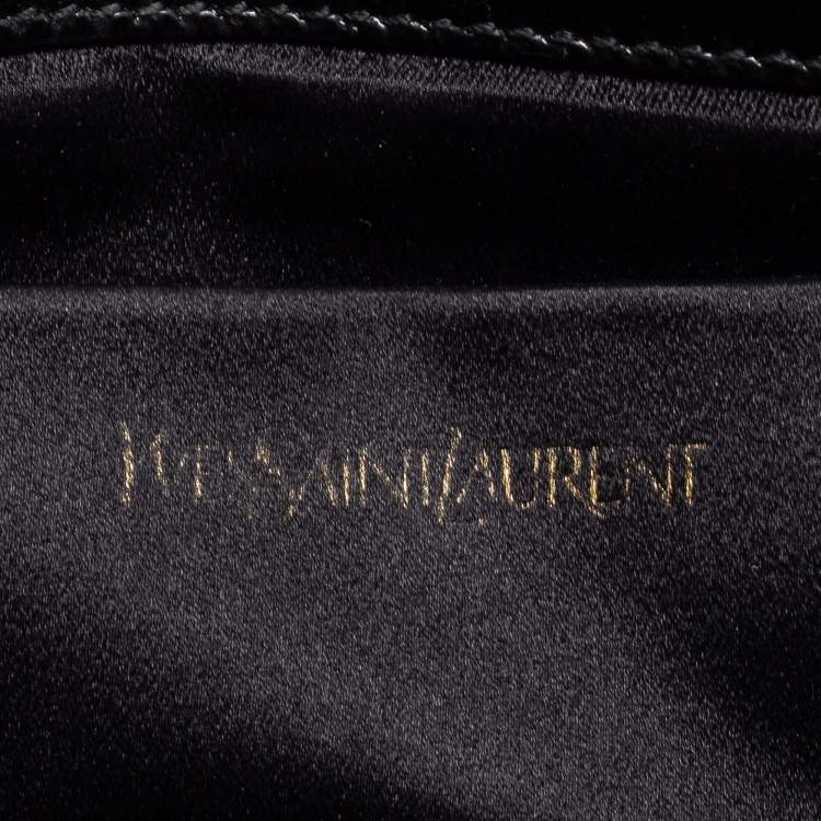 Pre Owned Yves Saint Laurent Black Patent Leather Belle De Jour Flap Clutch