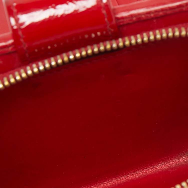 Pre Owned Yves Saint Laurent Red Patent Leather Belle de Jour Compact Wallet