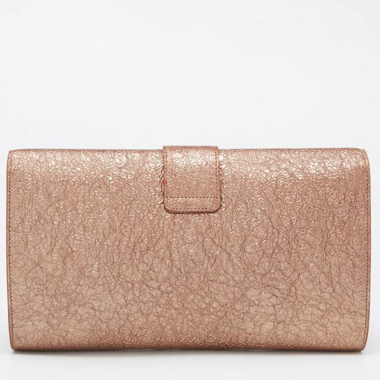 Pre Owned Yves Saint Laurent Metallic Rose Gold Crinkled Leather Chyc Flap Clutch