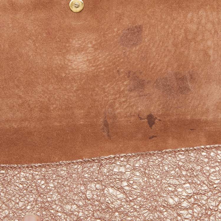 Pre Owned Yves Saint Laurent Metallic Rose Gold Crinkled Leather Chyc Flap Clutch