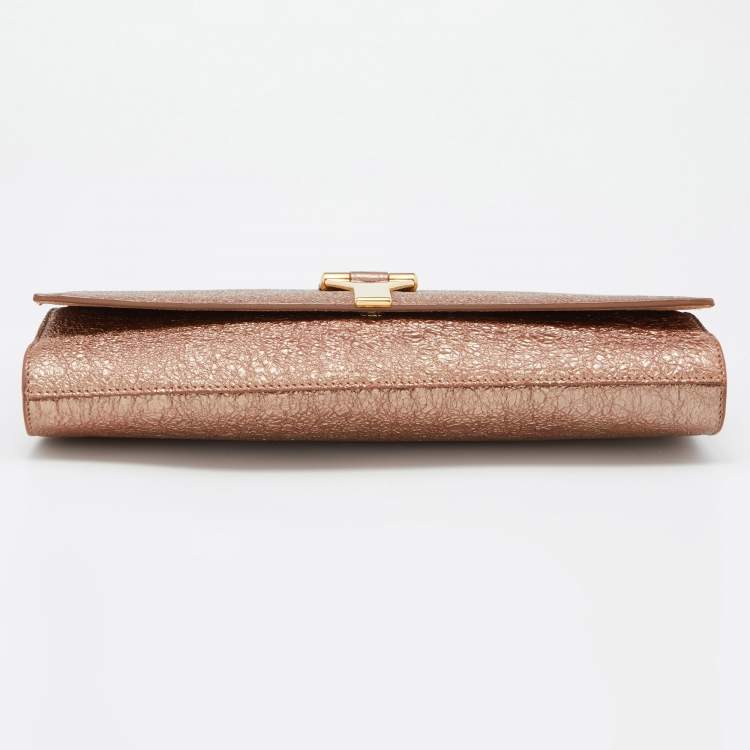 Pre Owned Yves Saint Laurent Metallic Rose Gold Crinkled Leather Chyc Flap Clutch
