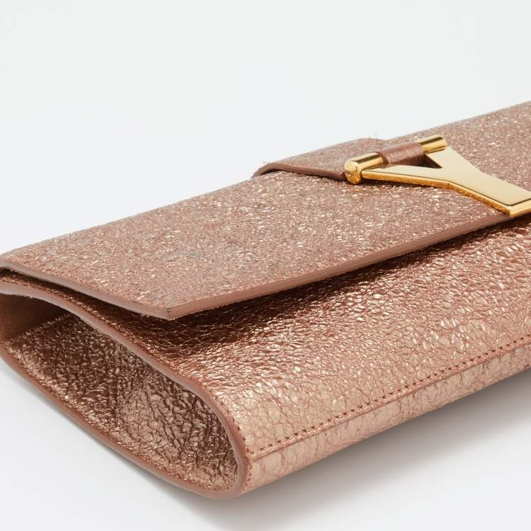 Pre Owned Yves Saint Laurent Metallic Rose Gold Crinkled Leather Chyc Flap Clutch