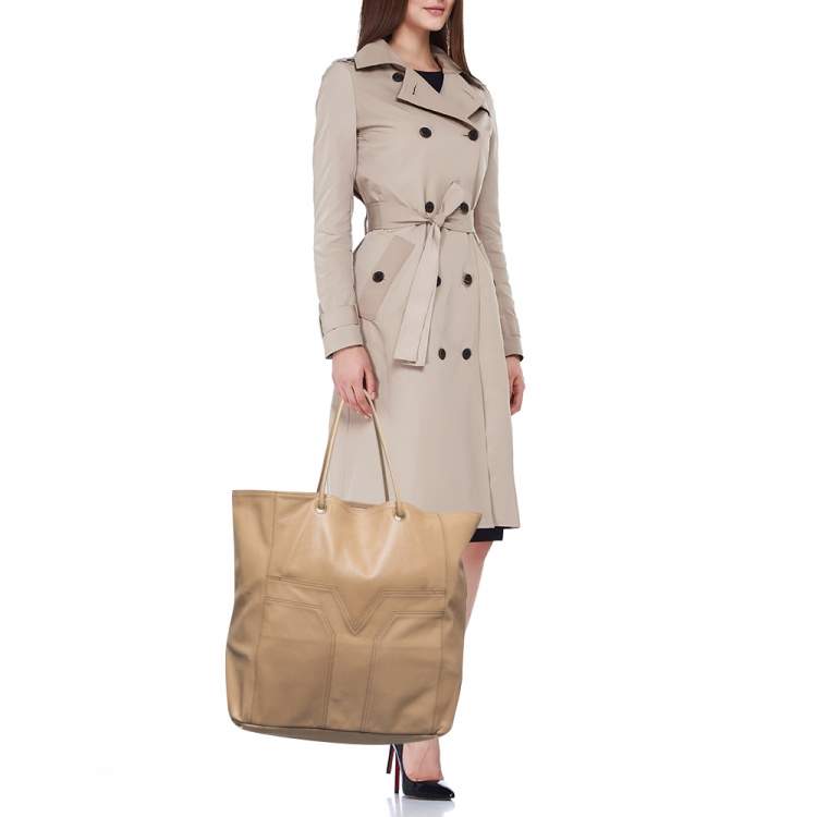 Pre Owned Yves Saint Laurent Beige Leather Lucky Chyc Tote