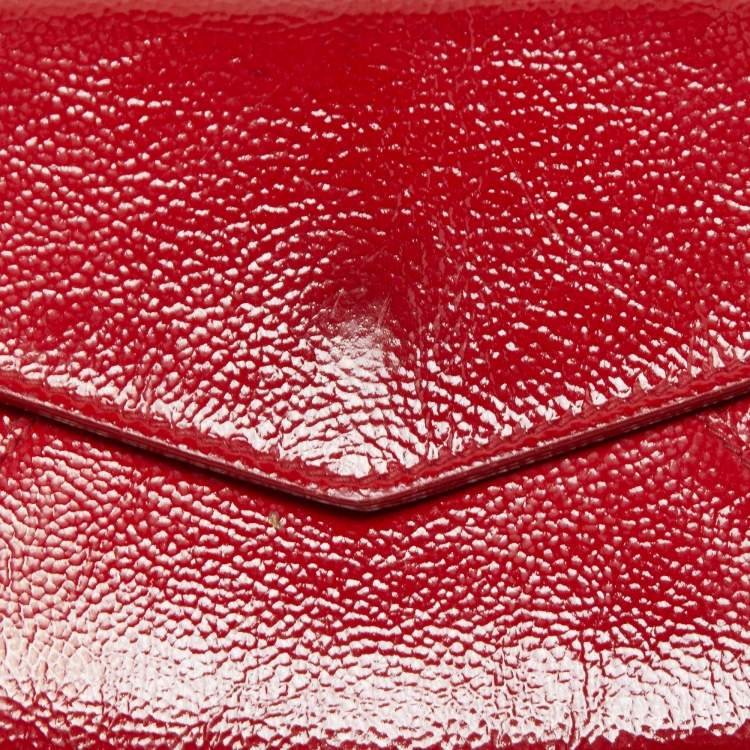 Pre Owned Yves Saint Laurent Red Patent Leather Belle De Jour Flap Compact Wallet