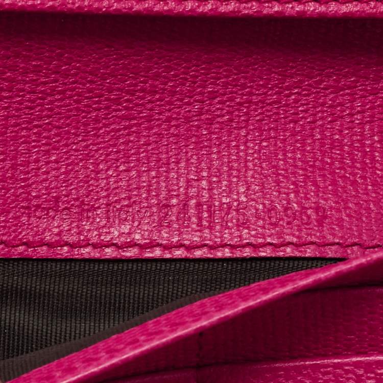 مملوكة مسبقًا Yves Saint Laurent Pink Leather Ligne Y Charm Flap Wallet 