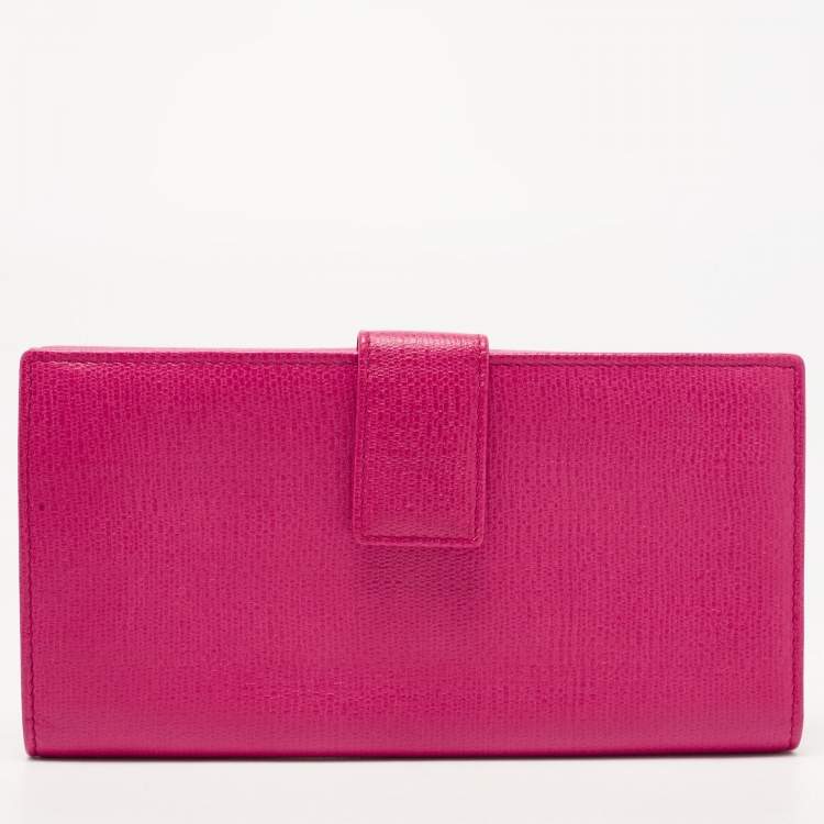 مملوكة مسبقًا Yves Saint Laurent Pink Leather Ligne Y Charm Flap Wallet 