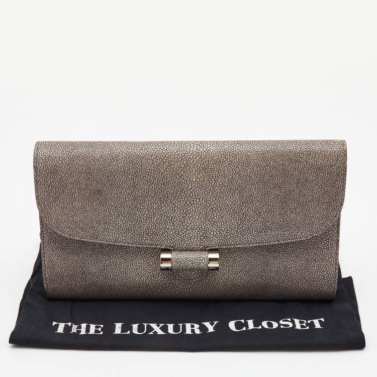 Pre Owned Yves Saint Laurent Grey Stingray Embossed Leather Sac Muse Clutch