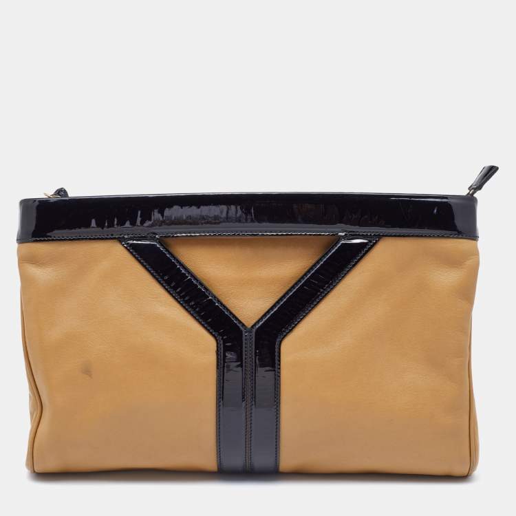 Patent leather clutch bag Yves Saint Laurent Black in Patent