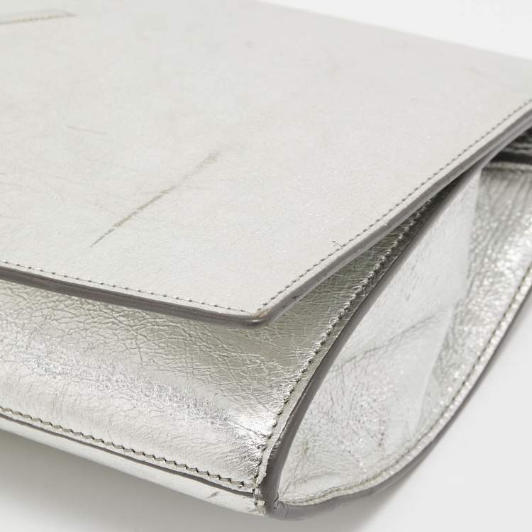 Pre Owned Yves Saint Laurent Silver Leather Belle De Jour Flap Clutch