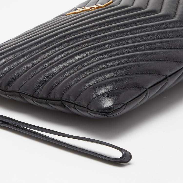 مملوكة مسبقًا Saint Laurent Black Matelassé Leather Monogram Wristlet Pouch