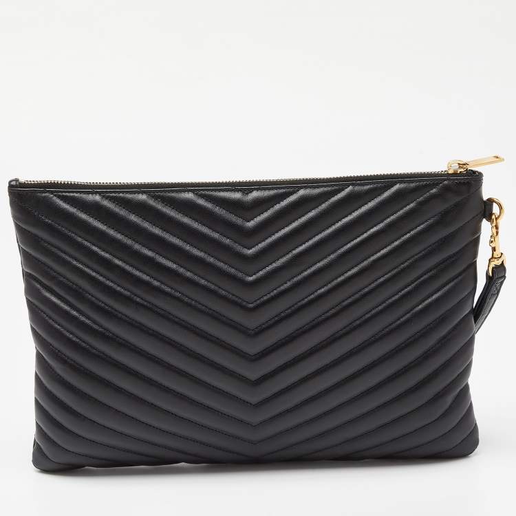 مملوكة مسبقًا Saint Laurent Black Matelassé Leather Monogram Wristlet Pouch