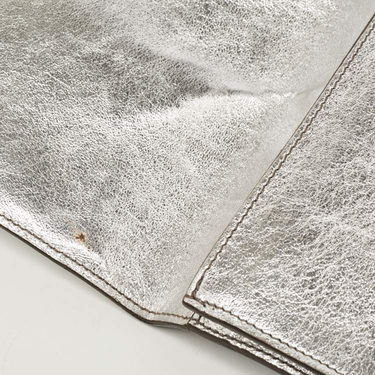 Pre Owned Yves Saint Laurent Silver Leather Belle De Jour Flap Clutch