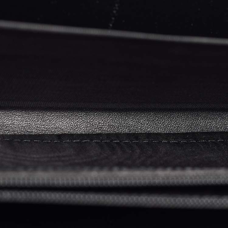 Pre Owned Yves Saint Laurent Black Patent Leather Belle De Jour Zip Around Wallet
