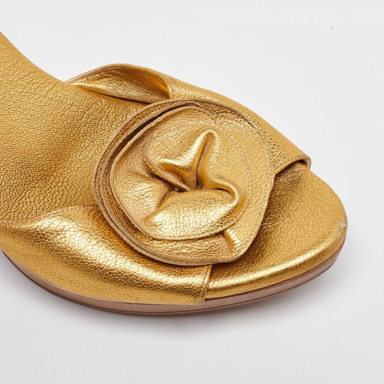 Pre Owned Yves Saint Laurent Metallic Gold Leather Najda Rosette Platform Sandals Size 36