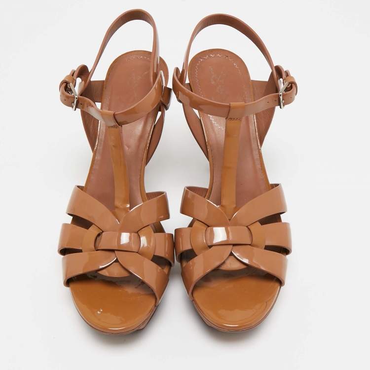 Pre Owned Yves Saint Laurent Beige Patent Leather Platform Sandals Size 39.5