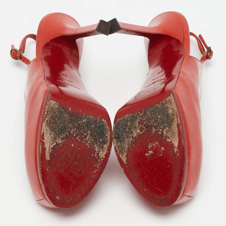 مملوكة مسبقًا Yves Saint Laurent Red Patent Leather Tribtoo Slingback Pumps Size 38