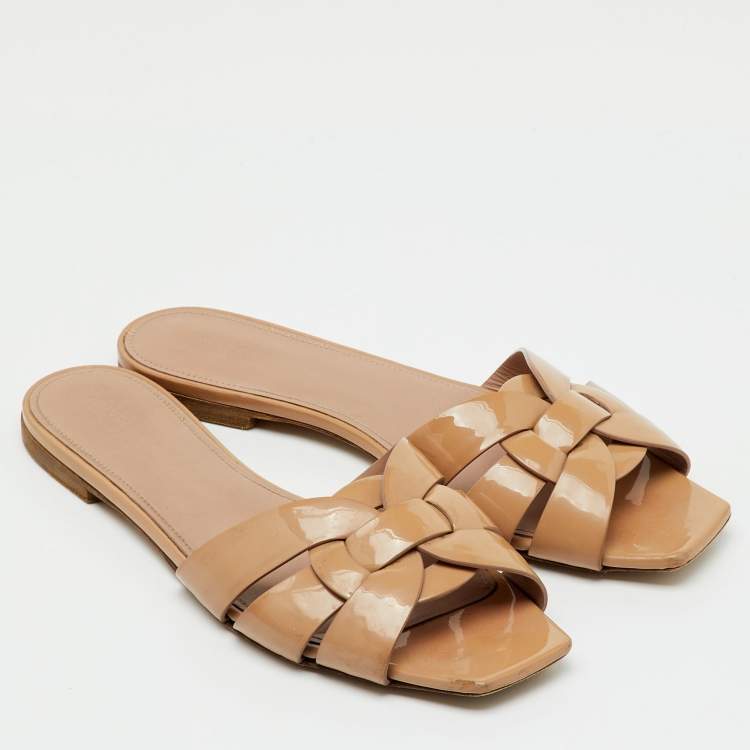 Pre Owned Saint Laurent Beige Patent Leather Tribute Flat Sandals Size 40