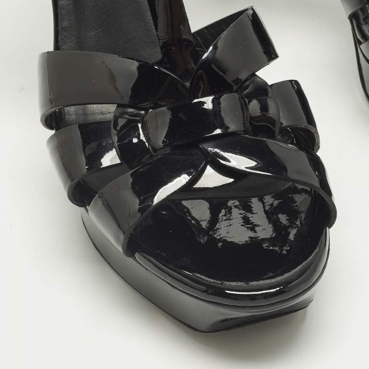 مملوكة مسبقًا Yves Saint Laurent Tribute Size 39.5 Black Patent Leather Platform Sandals