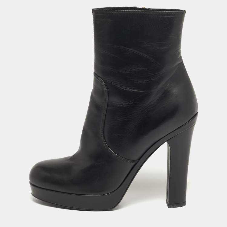 Pre Owned Yves Saint Laurent Janis Size 39 Black Leather Ankle Boots